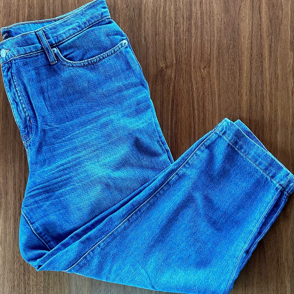 Banana Republic Barrel leg Jean- size 14/32 petite